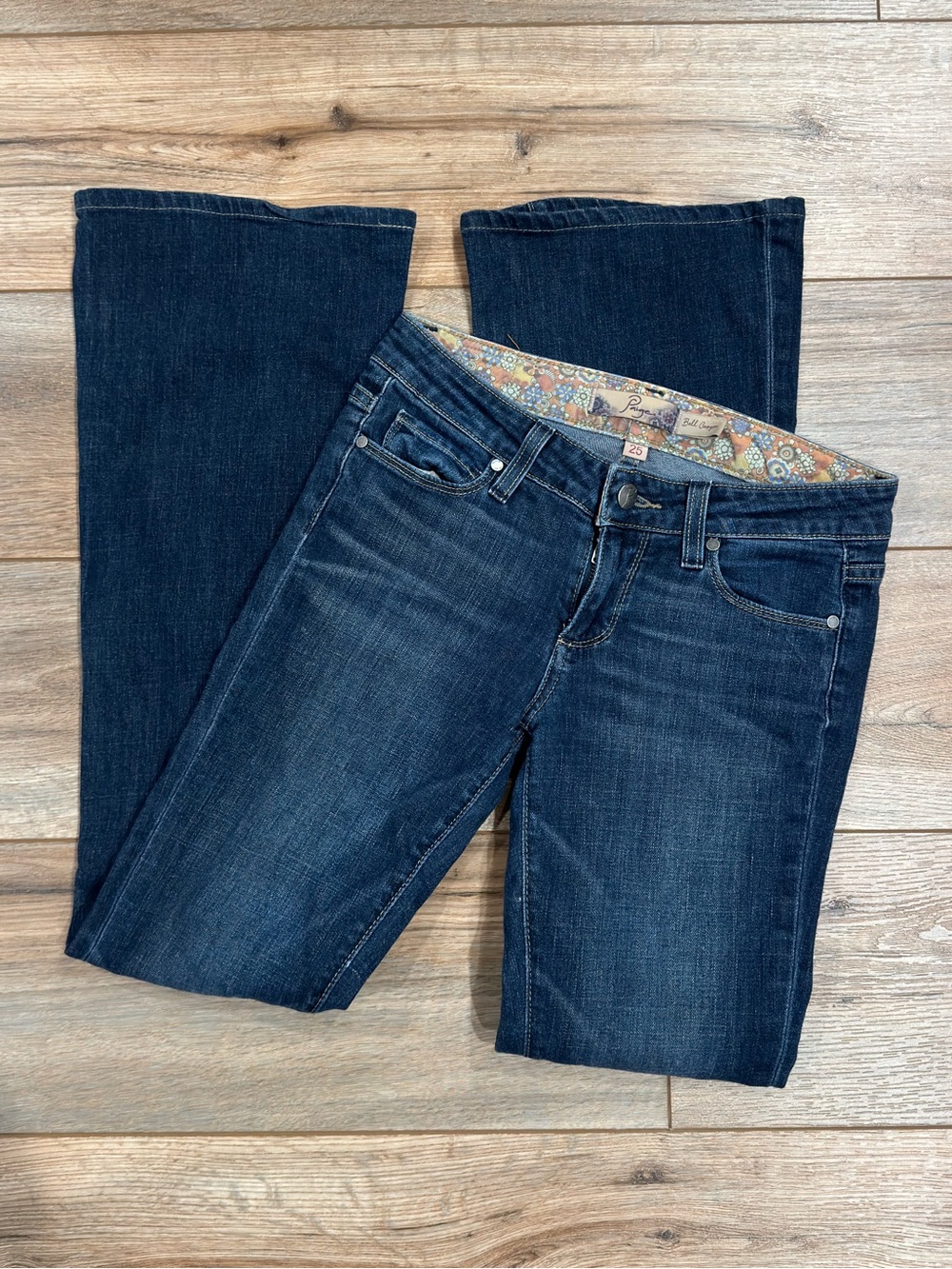 PAIGE Bell Canyon 2000s Dark Wash Low-rise Flare Jeans | Size 25